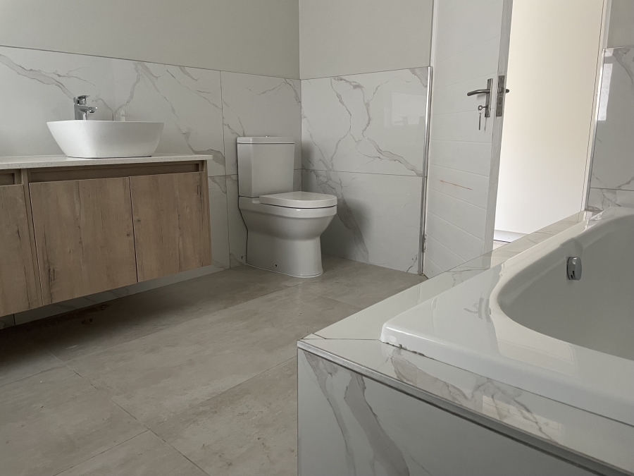 4 Bedroom Property for Sale in Langebaan Country Estate Western Cape